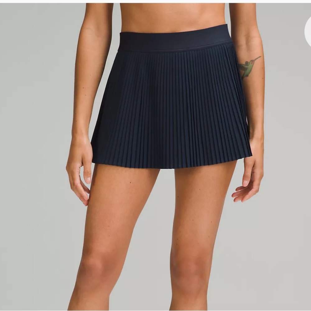 Lululemon pleated skirt navy with shorts